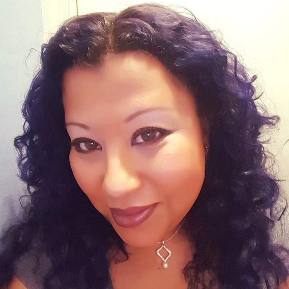 Meet your Posher, Manuela
